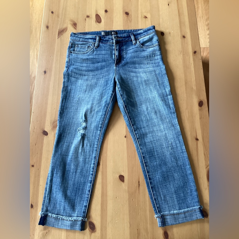 KUT Amy Crop Straight Leg Jean
